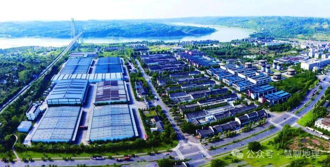 高考地理中的优质产业：定义、特征及主要类型全解析