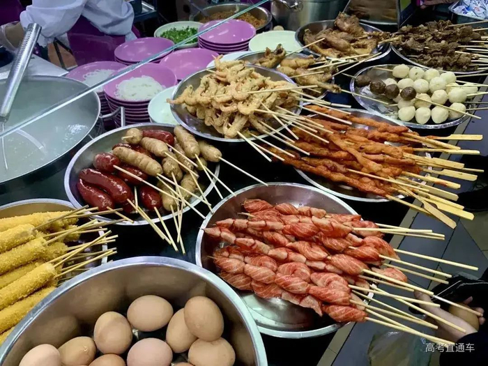 探秘清华食堂:数量成谜,美食多样,快来看看有没有你的菜