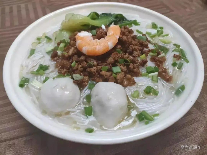 探秘清华食堂:数量成谜,美食多样,快来看看有没有你的菜