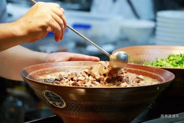 探秘清华食堂:数量成谜,美食多样,快来看看有没有你的菜