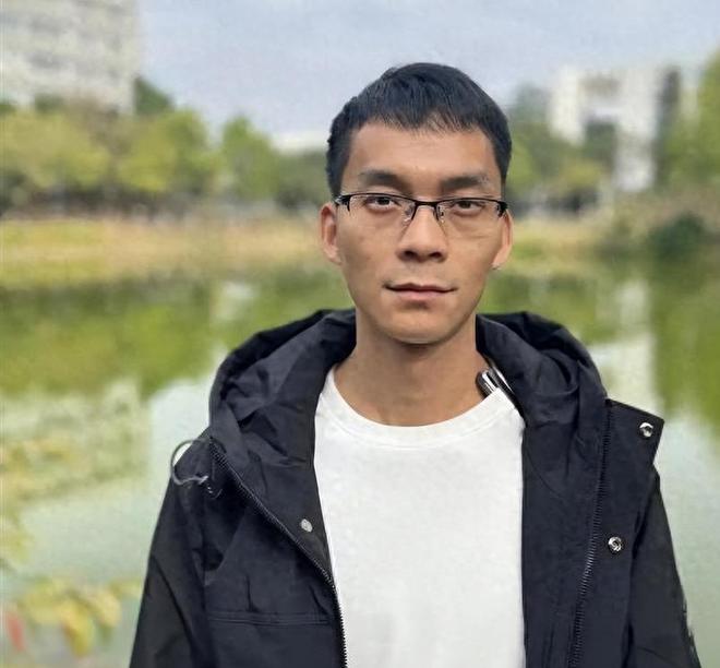 16次高考的唐尚珺：从执念到自救，复读之路的波折与新生