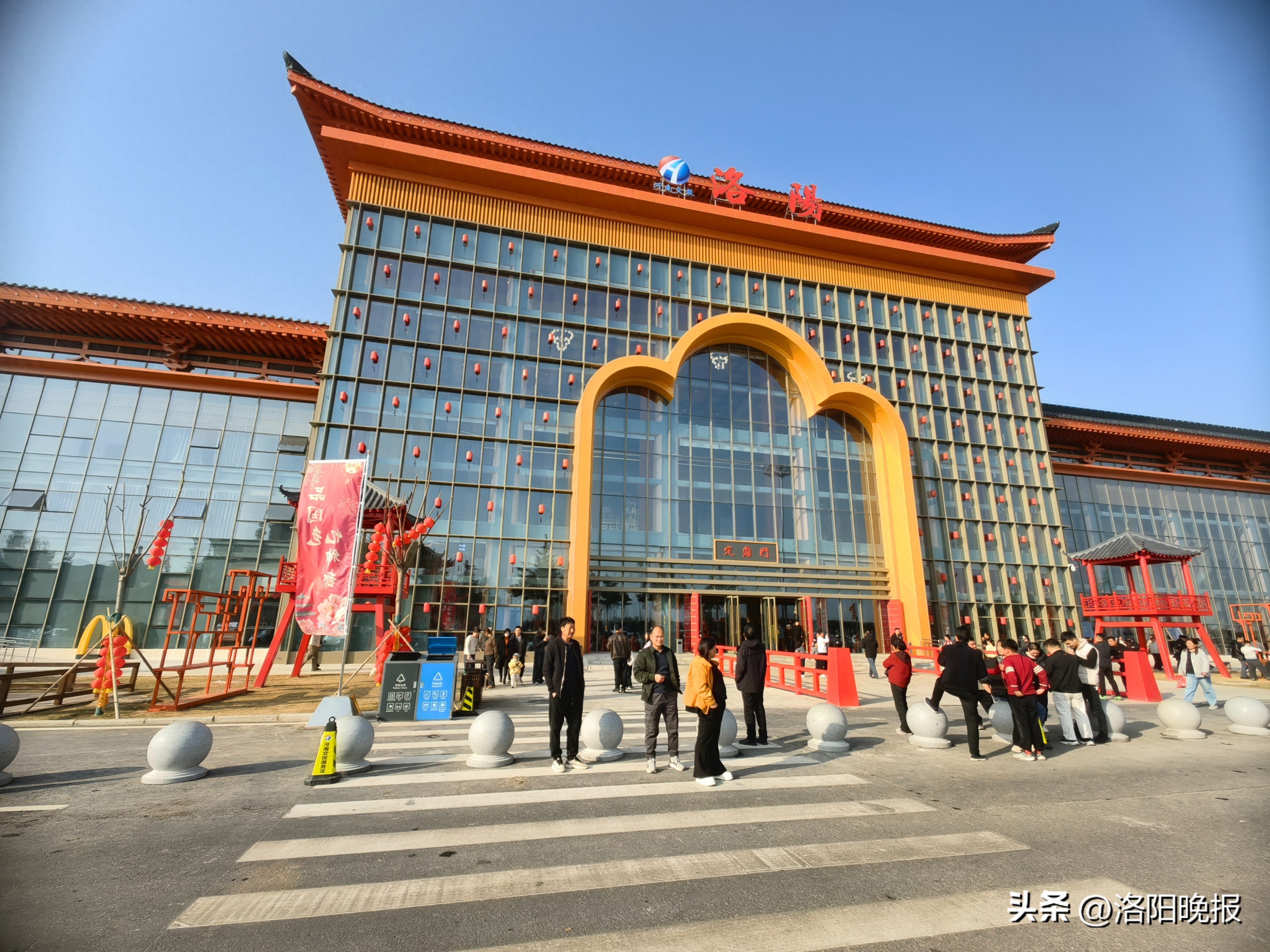 连霍高速洛阳服务区焕新，从补给站变文化客厅成网红打卡地