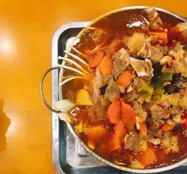 大学食堂那些事儿:三餐吃啥、回忆满满,还有这些食堂之最