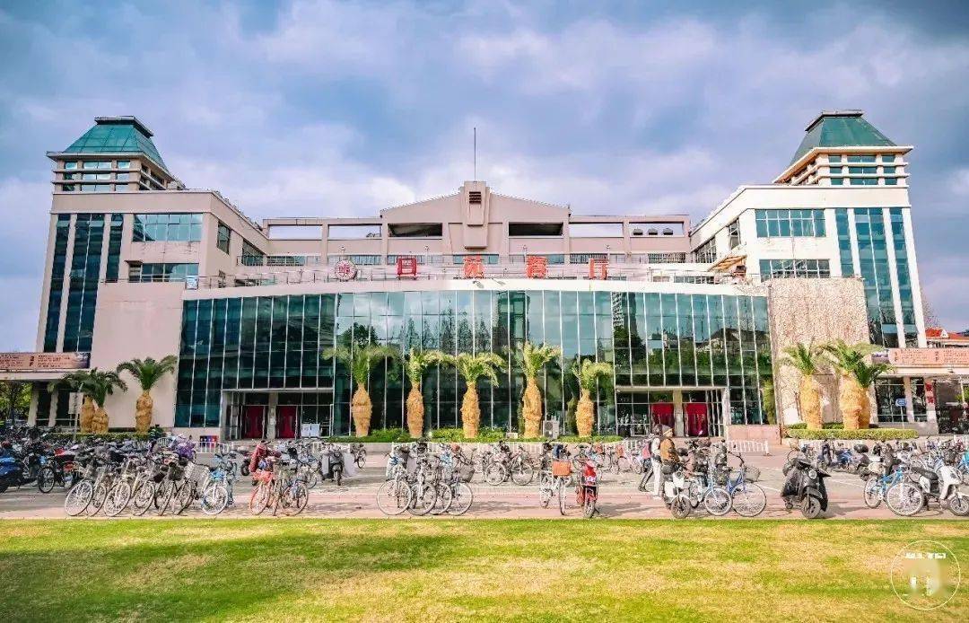 新生开学季!盘点上海同济大学、复旦大学食堂的美食