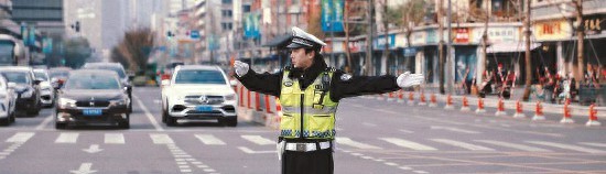 成都春节不限行 交通安全平稳有序 游客市民出行顺畅