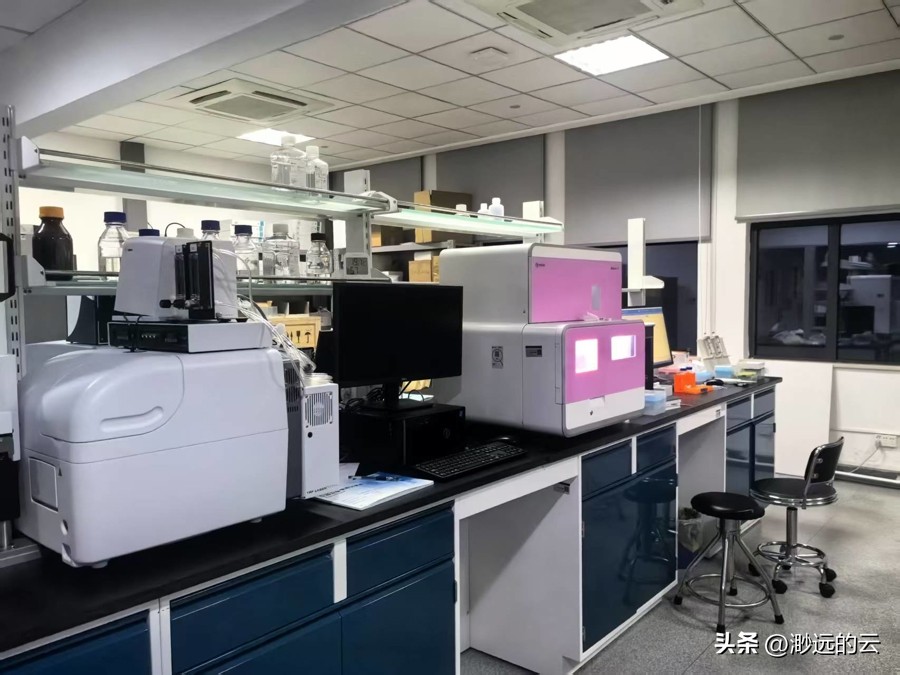 大学学费乱象:国内生六千外籍生三十五万,高校做法引吐槽