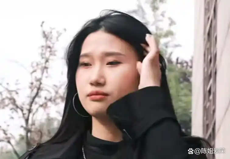 大学恋爱毕业后因距离分手，女生终身未嫁值不值？