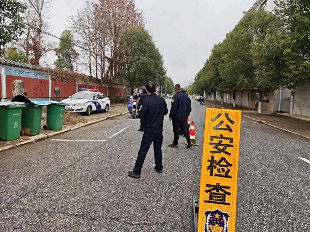 自四月起，电动车、摩托车、三轮车和四轮车设立了“2项禁令和5项必须”，车主应加以关注