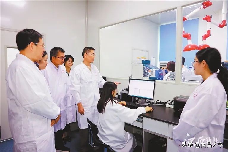 南昌大学食品学科40年跨越:特色学科带动整体发展启示