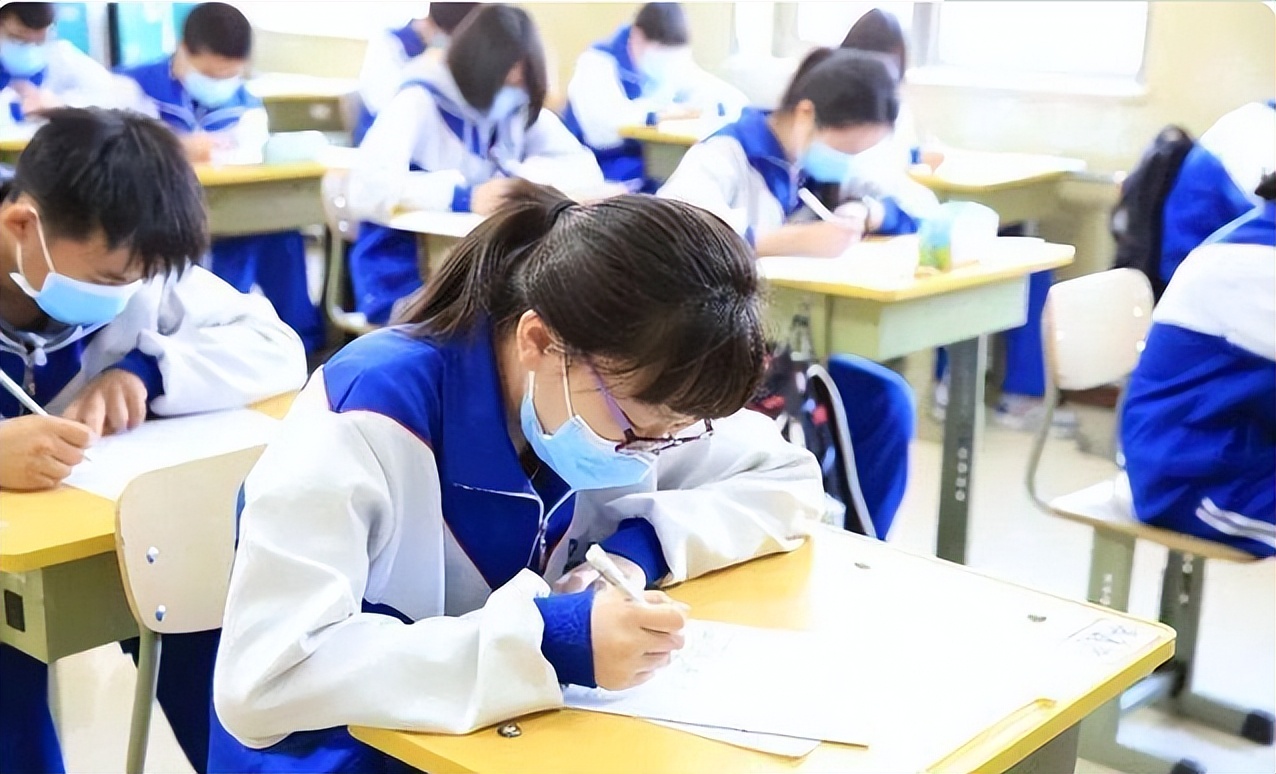 2022 高考收官，985 大学录取分数线是考生心中的秤砣