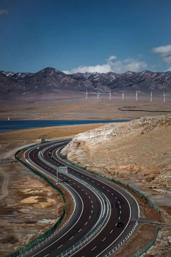 中国十大高速公路之最：最长、最短高速公里数及其他特色介绍