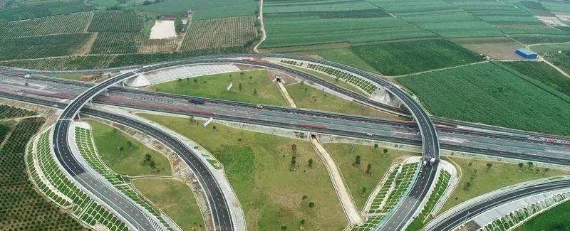 中国十大高速公路之最:最长、最短高速公里数及其他特色介绍