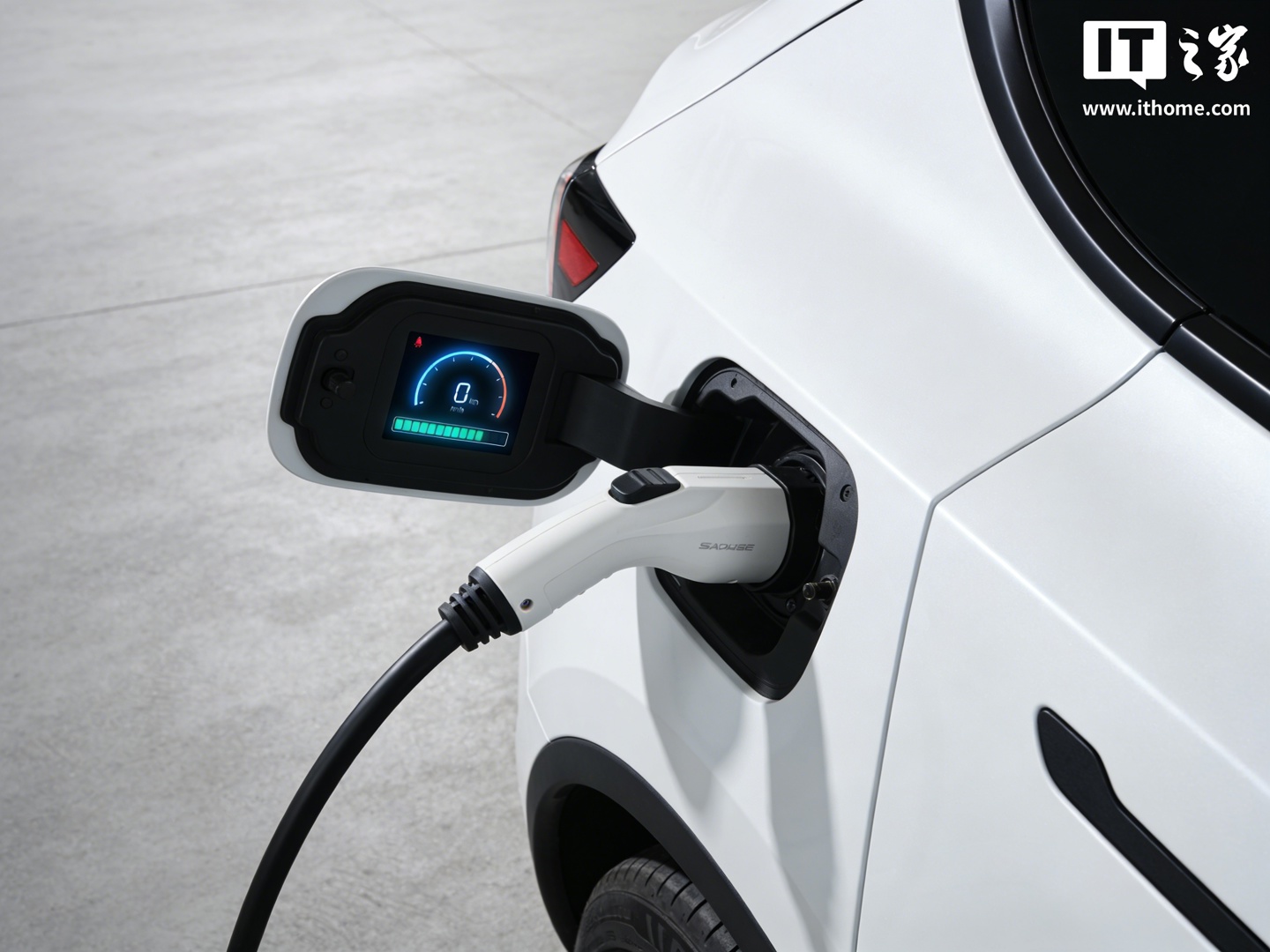 春节假期高速服务区充电压力缓解，新能源车充电更便捷啦